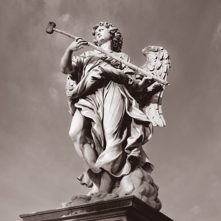 statue Castel santangelo rome, italyのeditorial素材