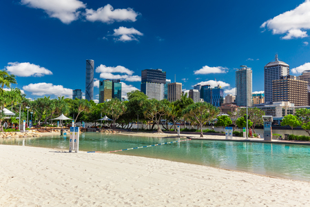 BRISBANE, AUS - NOV 18 2015: Streets Beach in South Bank Parkland. It's inner-city man-made beach next to city center.のeditorial素材