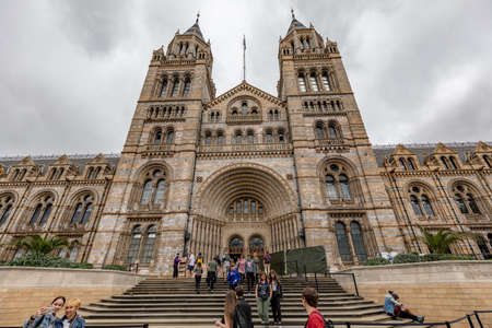 London,England, 16 Sep 2019: The Natural History museum is home to life and earth science specimens and welcomes many visitors every year.のeditorial素材