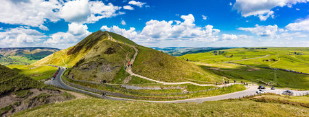 Winnats Pass, Peak District National Park, Derbyshire, England, UK