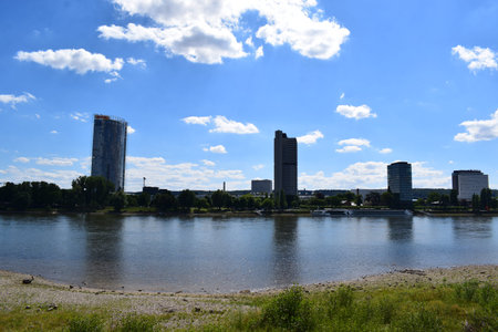 View of the city of Bonn with the Rhine running lowのeditorial素材