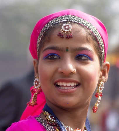 DELHI, INDIA - FEBRUARY 04, 2012: Unidentified female dancer on February 04, 2012 at the annual Surajkund Fair on the outskirts of Delhi in India.のeditorial素材