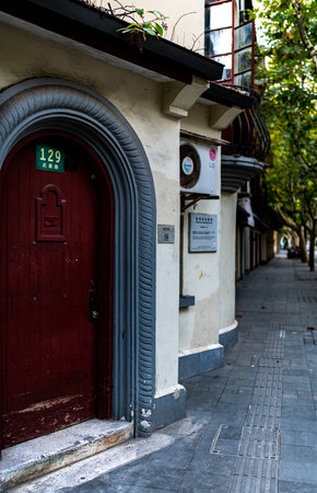 A narrow street in London.の写真素材