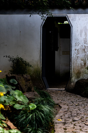 Entrance to a house in the village of Porto, Portugalの写真素材
