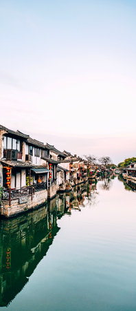 Houses on the bank of the canal in Suzhou, China.の写真素材