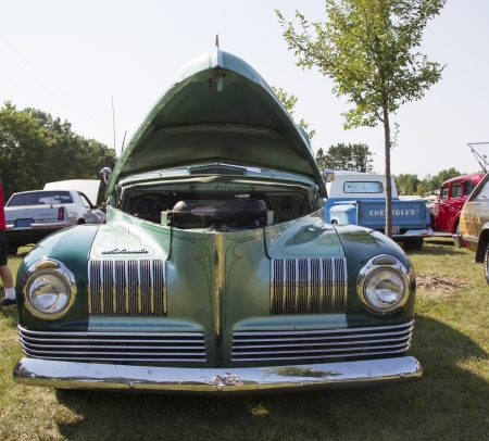 WAUPACA, WI - AUGUST 24:  Front of  1941 Nash Ambassador Aqua Car at Waupaca Rod and Classic Car Show August 24, 2013 in Waupaca, Wisconsin.のeditorial素材
