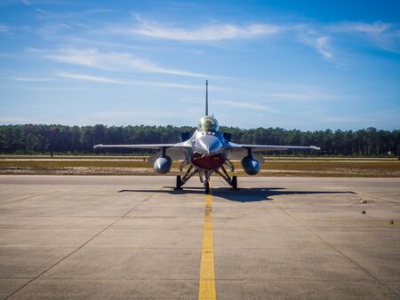 MONTE REAL, PORTUGAL-September 10: F-16 fighter-bomber during Reのeditorial素材