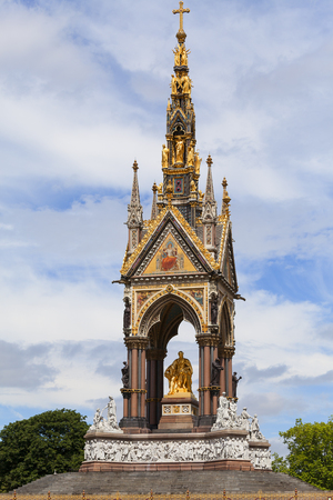 LONDON, UNITED KINGDOM -JUNE 23, 2017: Prince Albert Memorial, Kensington Gardens. It was commissioned by Queen Victoria in memory of her husband, opened in July 1872 のeditorial素材