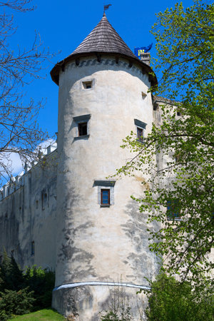 Niedzica, Poland - May 18, 2020: 14th century Niedzica Castle (Dunajec Castle), medieval fortress at Lake Czorsztyn. It is known as one of the most picturesque castles in the countryのeditorial素材