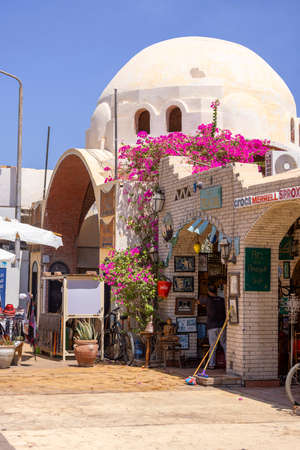 Dahab, Egypt - September 10, 2021: Main promenade with shops and restaurants, everyday life of an exotic small town on the Red Sea on the Sinai Peninsulaのeditorial素材