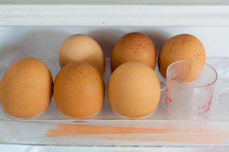 egg, shelf, cold, electric, kitchen, white, keep, brown, cooler, freezer, plastic, door, beige, easter, healthy, cool, cook, ingredient, health, hen, food, fridge, refrigerator, refrigerateの写真素材