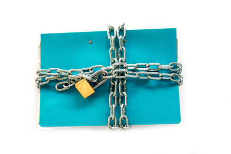 file folder with chain and padlock closed  privacy and dataの写真素材