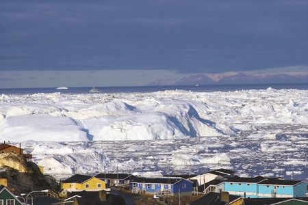 Greenland glacier glaciers houses ocean small town burgの写真素材