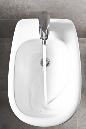 White porcelain entire bidet above sight
の写真素材
