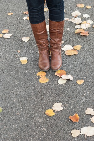 boots, shoes, autumn, season, fashion, leaves, leaf, landの写真素材