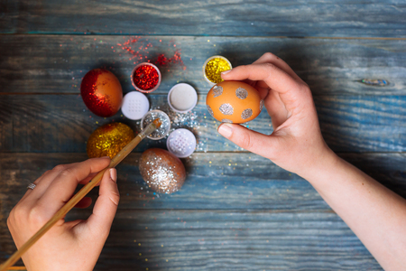DIY project and new creative idea how to color Easter eggsの写真素材