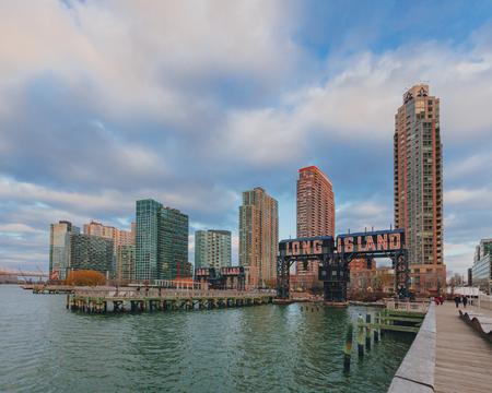 New York City, USA - Jan. 2, 2016: View of buildings of Long Island City frrom Gantry Plaza State Park piersのeditorial素材