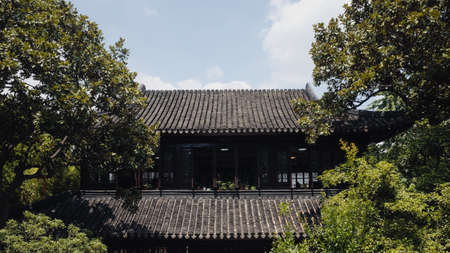 Traditional Chinese architecture at Lion Grove Garden (Shizilin) in Suzhou, Chinaのeditorial素材