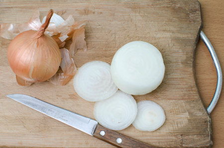 onion bulbs is vegetable organic food ingredients Can be used for cooking.の写真素材