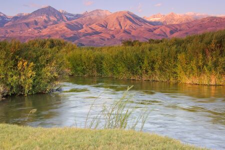 Sunrise on the eastern Sierra Nevada, Californiaの写真素材