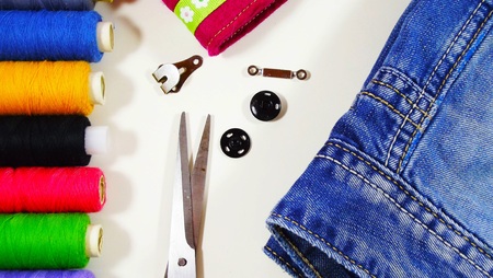 Sew and embroider with their hands.