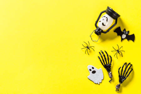 Halloween flat lay composition with party decorations.