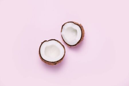 Coconut on pink background. Minimal concept. Top view, flat layの写真素材