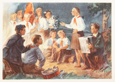 USSR-circa  1960s: Soviet postcard shows soviet pioneersのeditorial素材