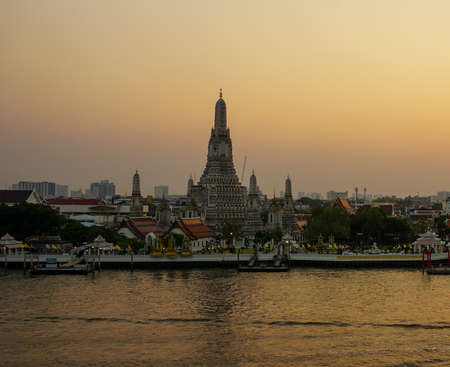 Wat Arun, Temple of Dawn, Bangkok, Thailand.の写真素材