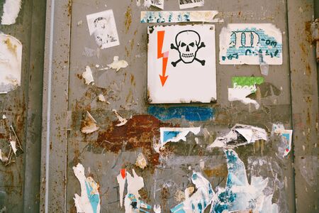 Sing Danger Keep out. Sign dont get in will kill on electric readingの写真素材
