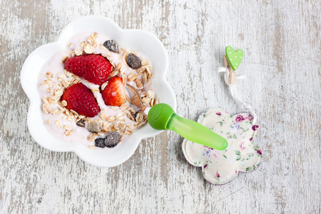 muesli with yogurt and strawberryの写真素材