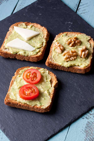 avocado sandwichesの写真素材