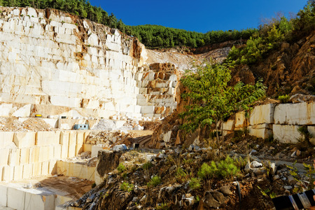 Detail of huge Thassos white marble quarry (mine) with grabberの写真素材