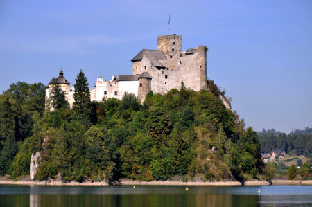 Medieval Dunajec Castle in Niedzica, Poland  Built in 14th century, partly ruined  のeditorial素材