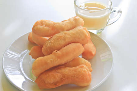 Deep-fried dough stick