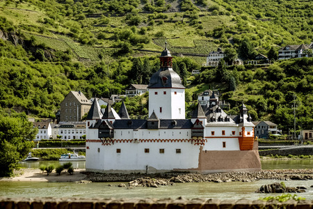 View of Castle Pfalzgrafenstein in the Rine near Kaubのeditorial素材