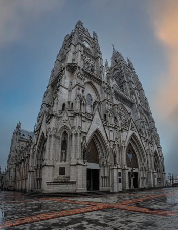 Basilica of the National Vote in Quito, Ecuadorの写真素材