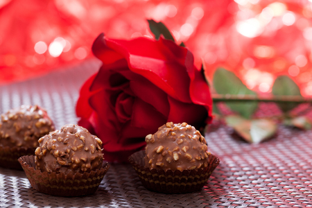 Valentine red roses and chocolateの写真素材
