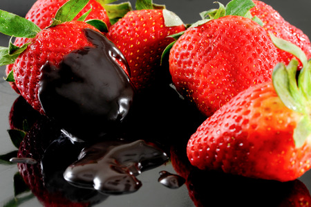 Fresh strawberries with chocolate  syrup dessertの写真素材