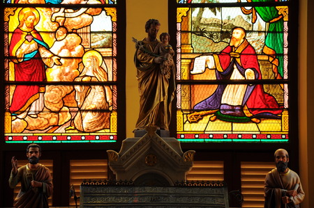 Stained-glass window behind the the Saint stutueのeditorial素材
