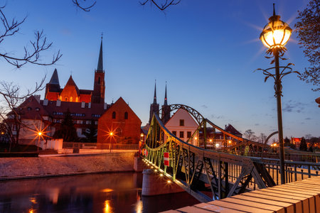 morning view of the sights of the city of wroclaw in poland in springの写真素材
