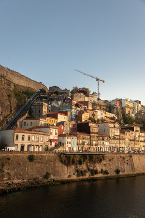 View of the Douro river and the city of Porto at dawn in autumn in Portugalの写真素材