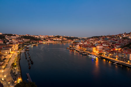 View of the Douro river and the city of Porto at dawn in autumn in Portugalの写真素材