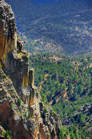This rugged outcropping of the Sandia Mountains is view from the Sandia Peak Tramride in Albuquerque, New Mexico.の写真素材