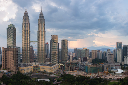 The Petronas Twin Towers in Kuala Lumpur, Malaysiaのeditorial素材