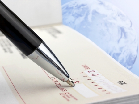 Closeup of Pen on the Cheque    の写真素材