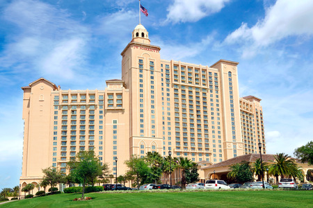 Orlando, Florida, USA - April 22, 2014  The JW Marriott Orlando hotel is part of the gorgeous Grande Lakes luxury complex including a dozen or so restaurants, convention center as well as the Greg Norman-designed 18-hole golf course のeditorial素材