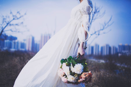 holding flowersの写真素材