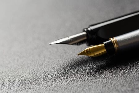 Fountain pen with clipping path on black backgroundの写真素材