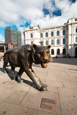 OSLO - SEPTEMBER 5: Oslo has nickname among Norwegians Tiger City innocent reminder that scratches inevitable when in capital city. Bronze Tiger in city center on September 5, 2012 in Oslo, Norway.のeditorial素材
